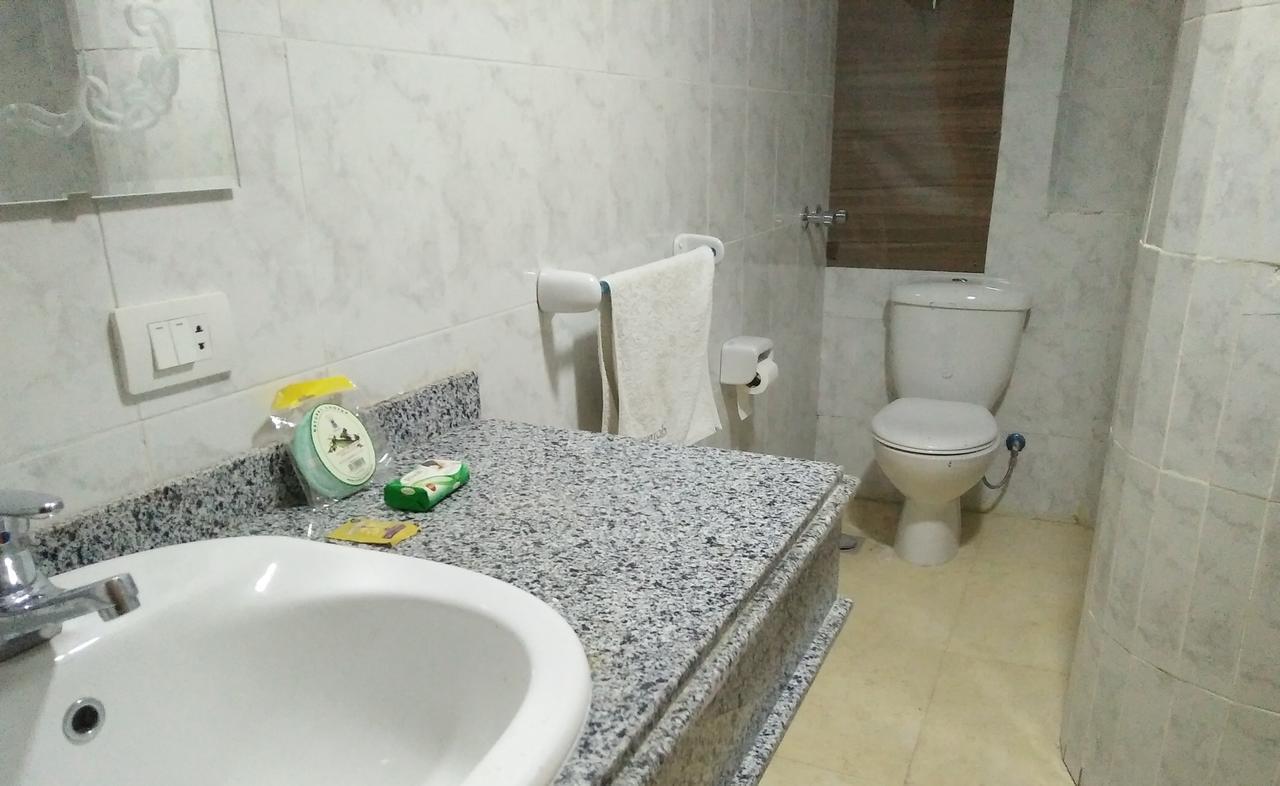 Royal Nj Hotel Borg El Arab Exterior photo